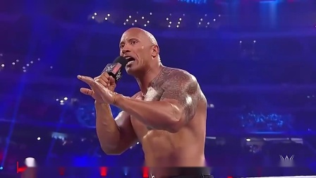 WWE巨星巨石强森的赛场日常,友情、汗水与荣耀的最新比赛